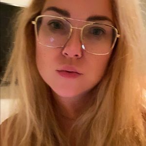 Meet your Posher, Robyn